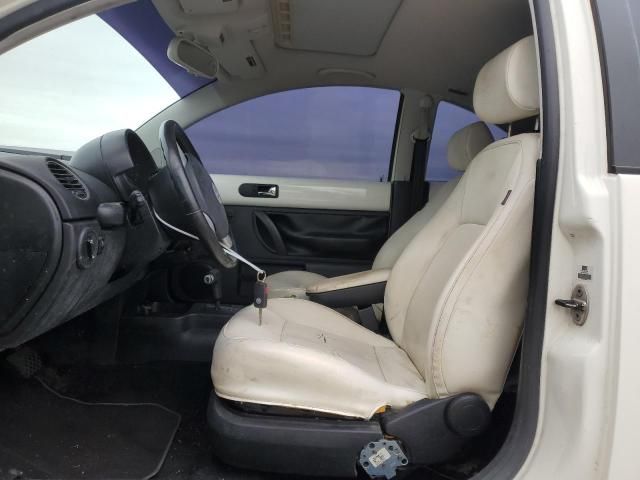 2008 Volkswagen New Beetle Triple White