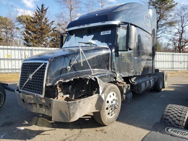 1999 Volvo VN Semi Truck