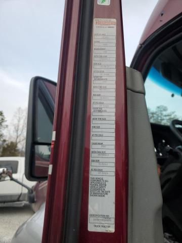 2015 Kenworth Construction T680