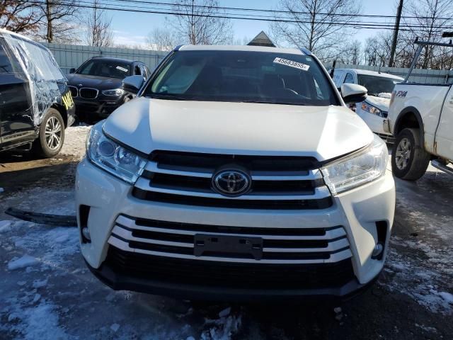 2018 Toyota Highlander SE