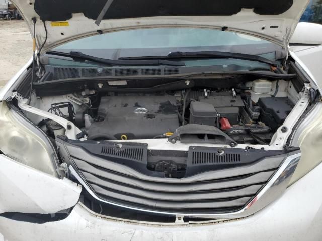 2014 Toyota Sienna XLE
