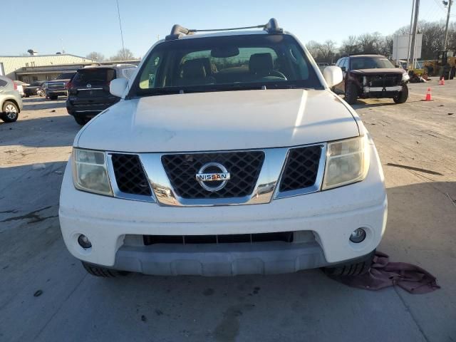 2005 Nissan Frontier Crew Cab LE