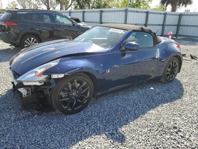 2016 Nissan 370Z Base