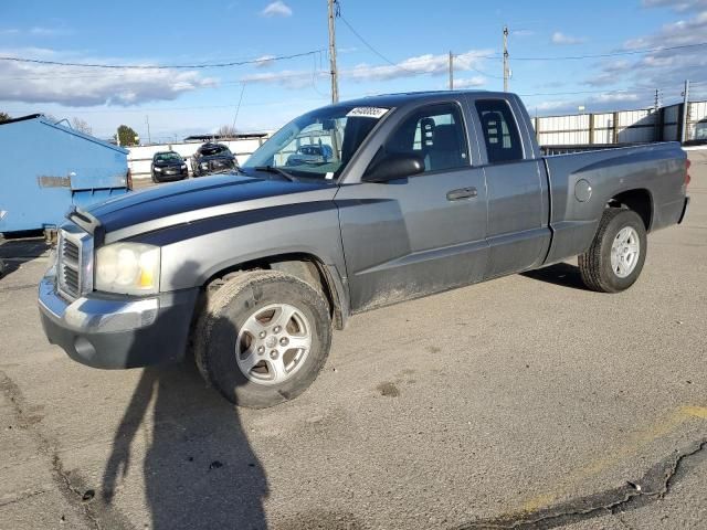 2005 Dodge Dakota SLT