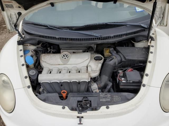 2008 Volkswagen New Beetle Triple White