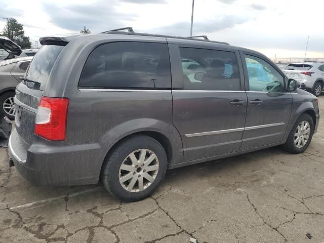 2016 Chrysler Town & Country Touring