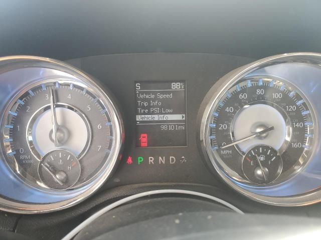 2011 Chrysler 300C
