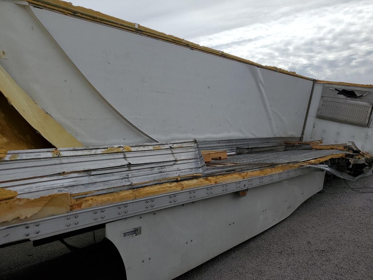 2020 Cimc 1RBR5305 Refrigerated Van Trailer