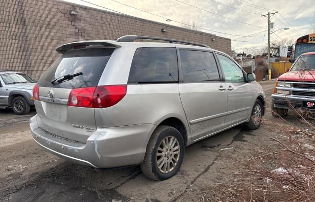 2010 Toyota Sienna XLE