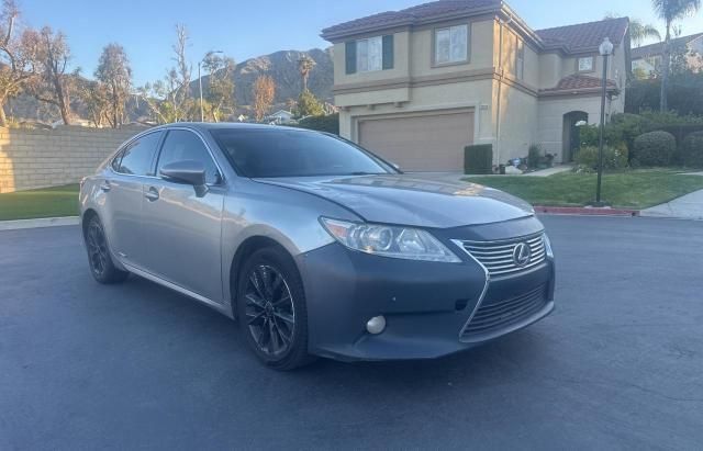 2015 Lexus ES 300H