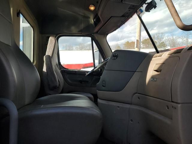 2015 Freightliner Cascadia 125