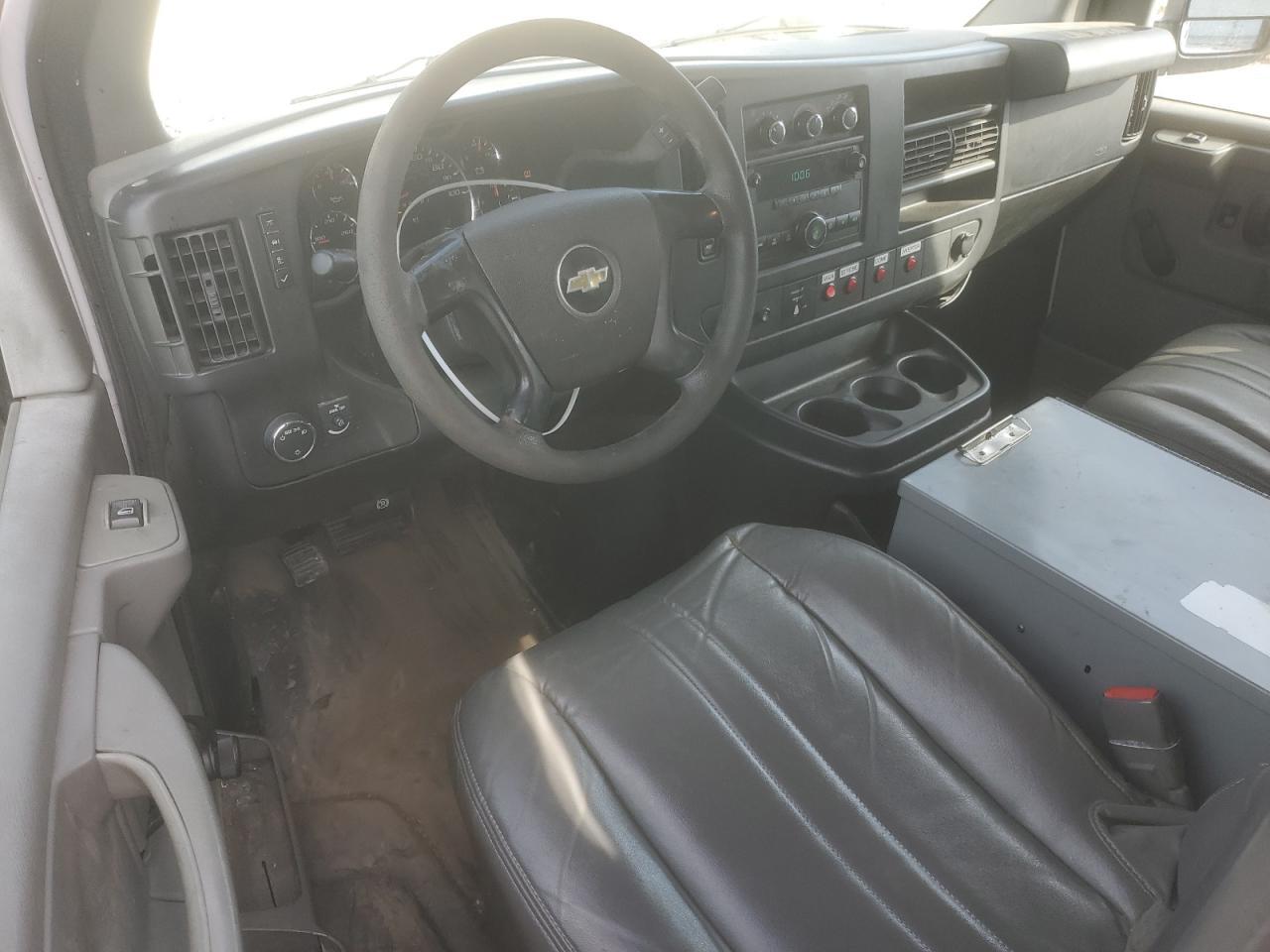 2013 Chev Express G2500