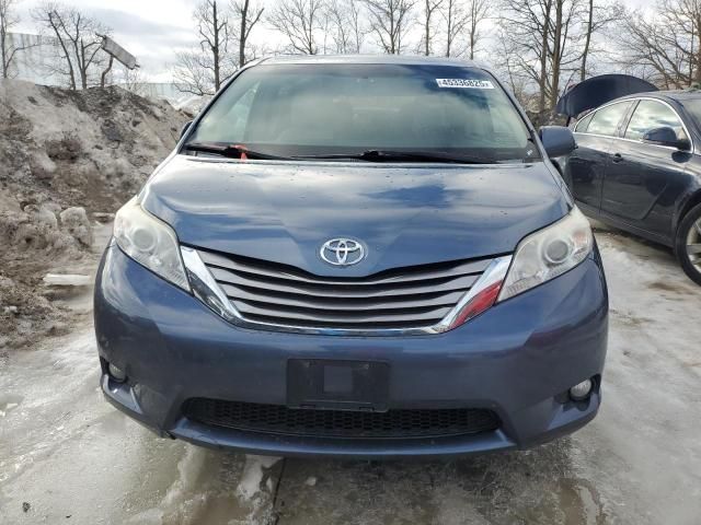 2016 Toyota Sienna XLE