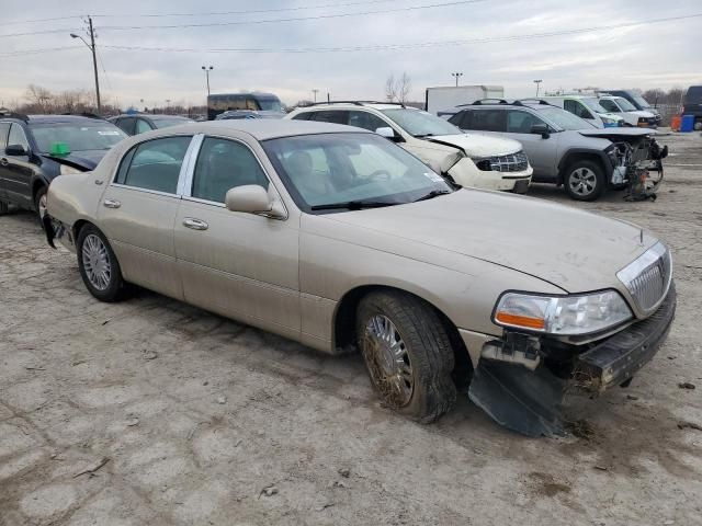 2010 Lincoln Town Car Signature Limited