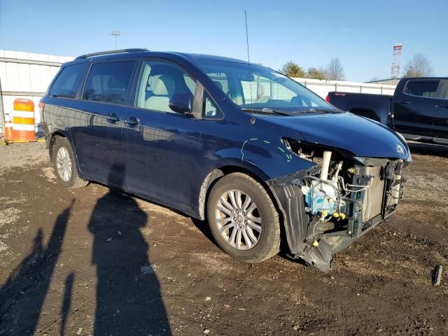 2011 Toyota Sienna XLE