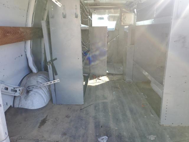 2013 Chev Express G2500