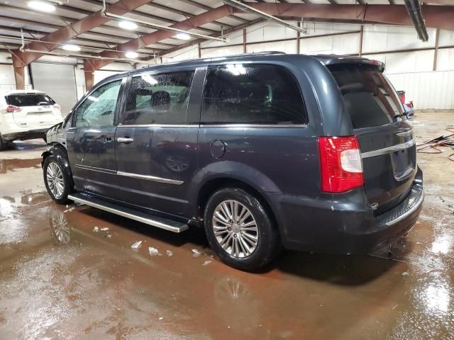 2014 Chrysler Town & Country Touring L