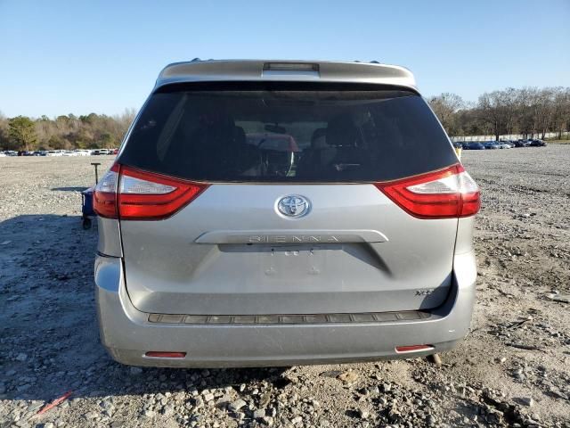 2015 Toyota Sienna XLE