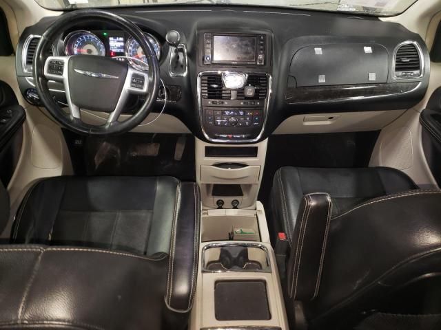 2012 Chrysler Town & Country Touring L