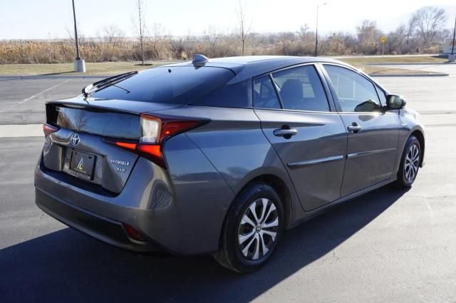 2022 Toyota Prius LE