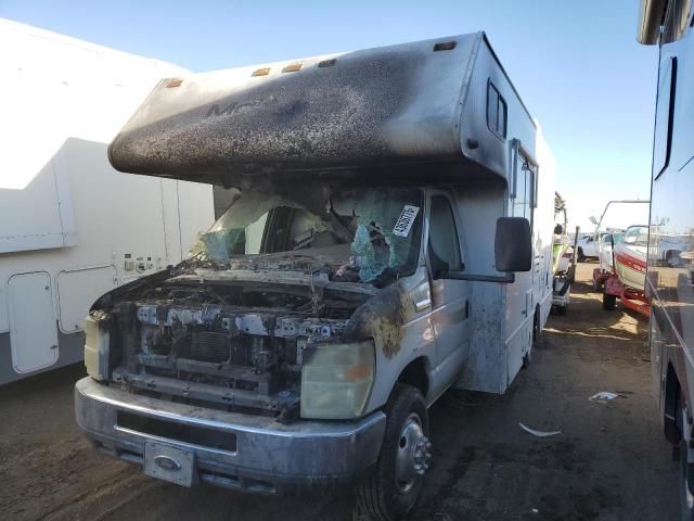 2009 Maje 2009 Ford Econoline E350 Super Duty Cutaway Van