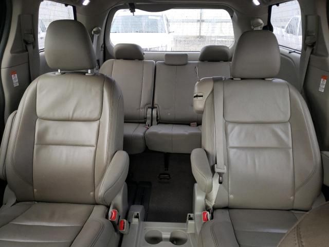 2015 Toyota Sienna XLE