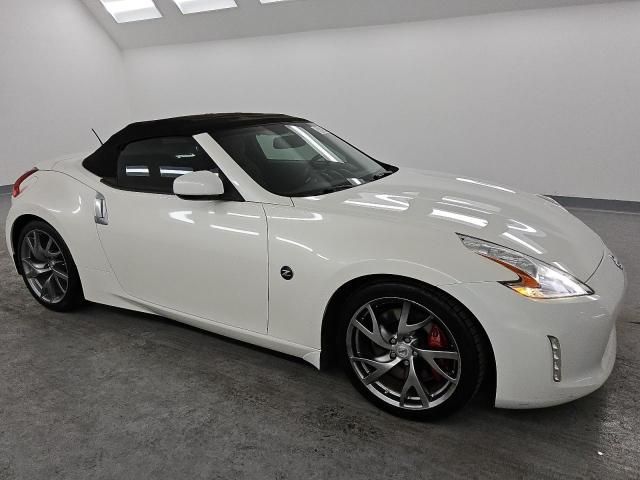 2015 Nissan 370Z Base