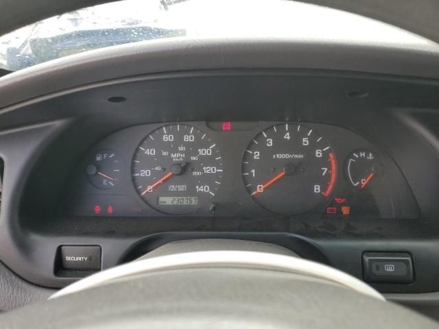 2000 Nissan Altima XE