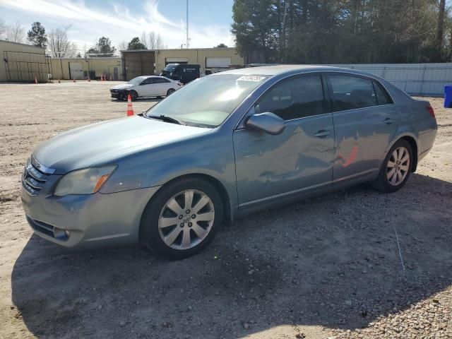 2005 Toyota Avalon XL