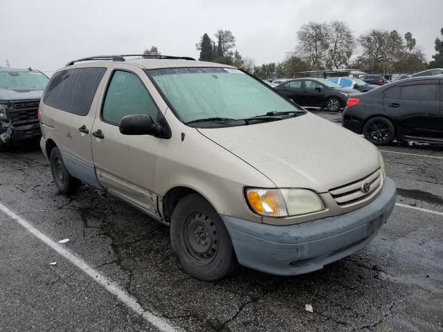 2002 Toyota Sienna CE