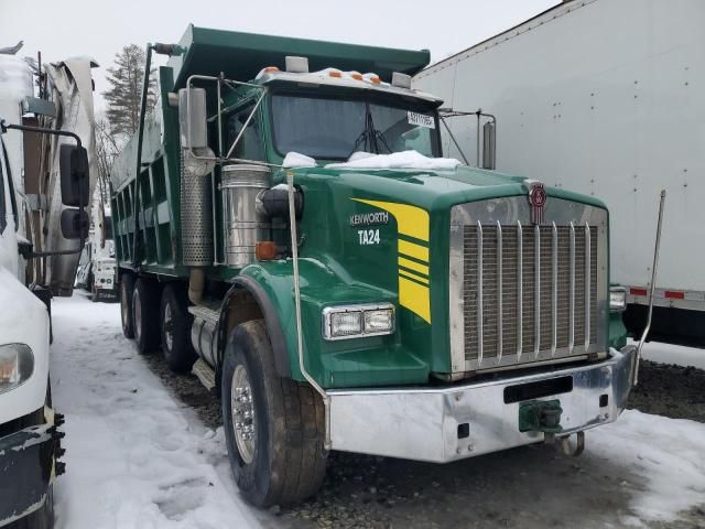 2006 Kenworth Construction T800