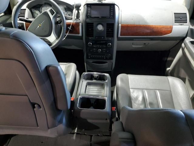 2008 Chrysler Town & Country Touring