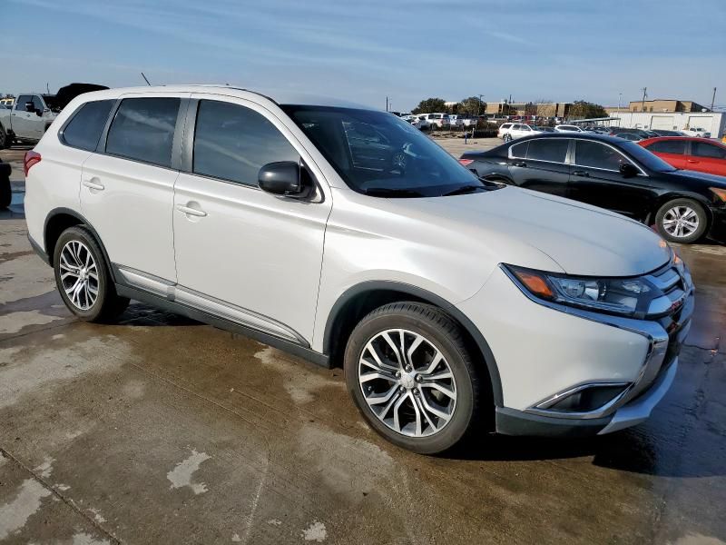 2016 Mitsubishi Outlander ES