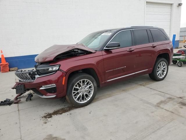 2022 Jeep Grand Cherokee Summit