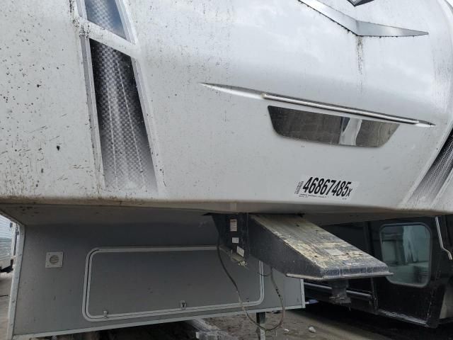 2019 Camper 5th Wheel