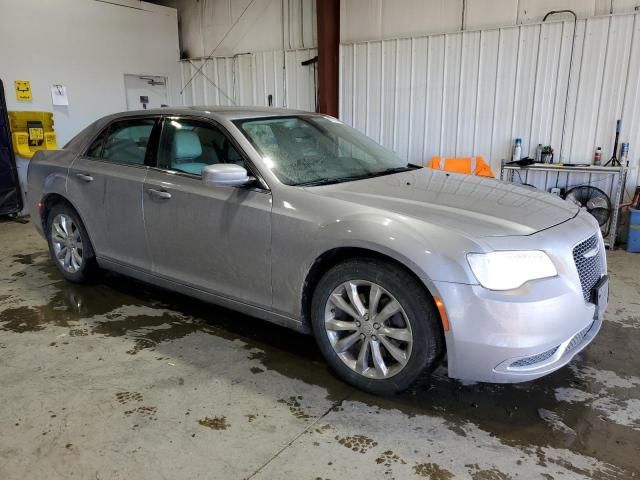 2017 Chrysler 300 Limited