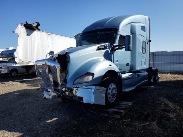 2017 Kenworth T680 Semi Truck