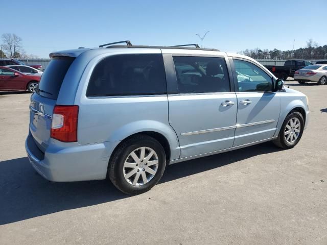 2012 Chrysler Town & Country Touring L