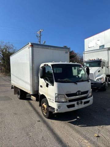 2014 Hino 195