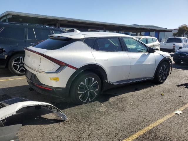 2022 KIA EV6 Light
