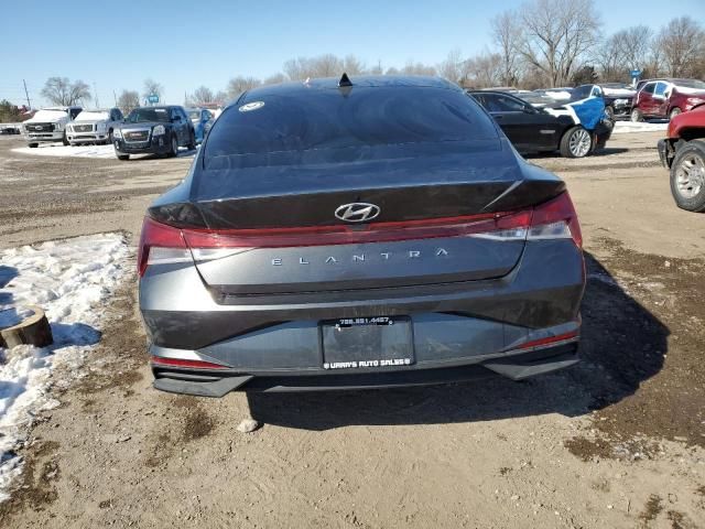 2021 Hyundai Elantra SE