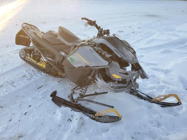 2025 Skidoo 2025 Skidoo Renegade