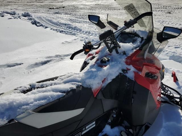 2014 Skidoo 2014 Skidoo REV