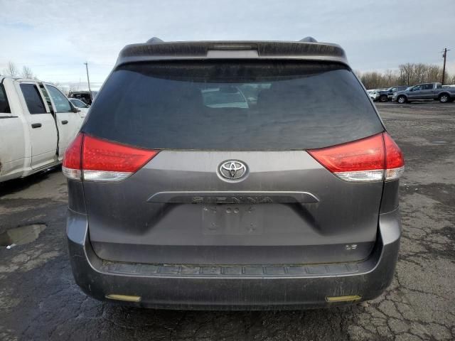 2012 Toyota Sienna LE