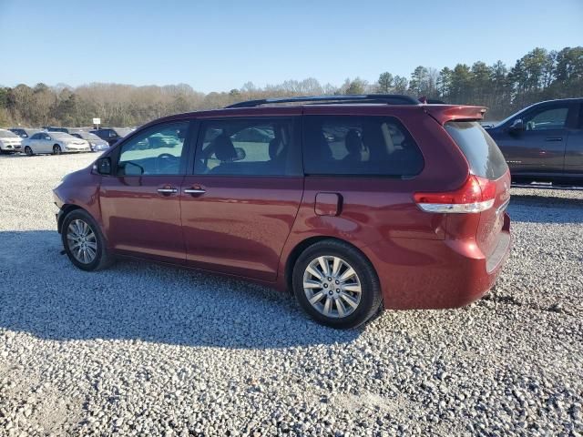 2013 Toyota Sienna XLE