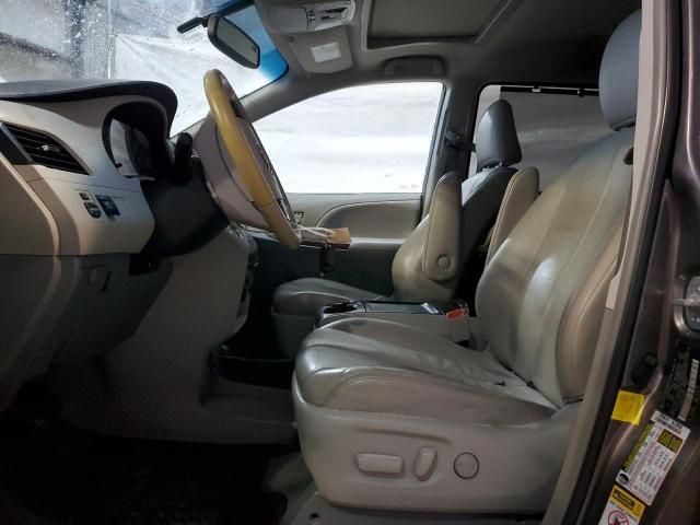 2012 Toyota Sienna XLE