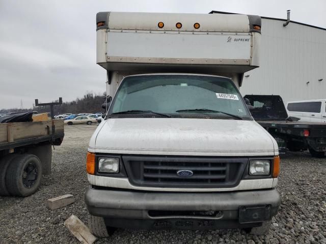 2006 Ford Econoline E350 Super Duty Cutaway Van