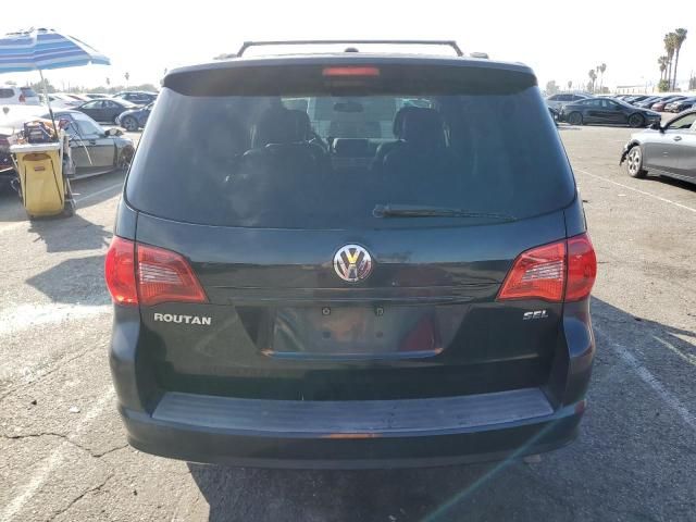 2011 Volkswagen Routan SEL