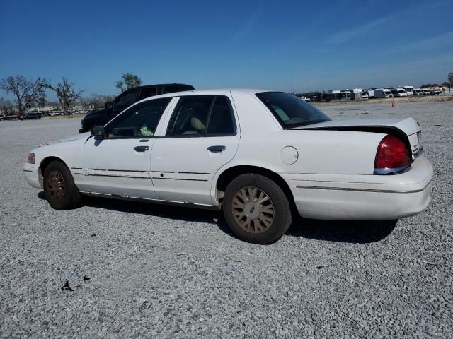 2004 Ford Crown Victoria LX