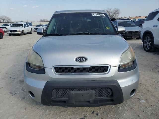 2011 KIA Soul +